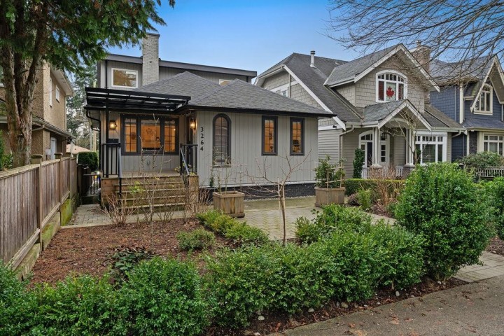Photo 1 at 3264 W 38th Avenue, Kerrisdale, Vancouver West