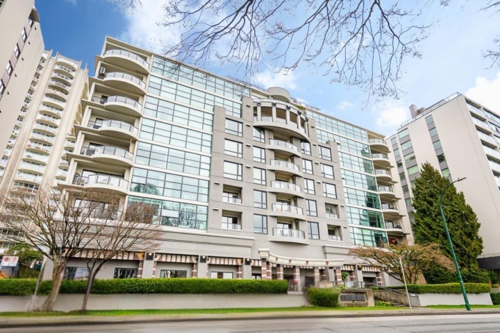 Photo 2 at 304 - 1233 Beach Avenue, West End VW, Vancouver West