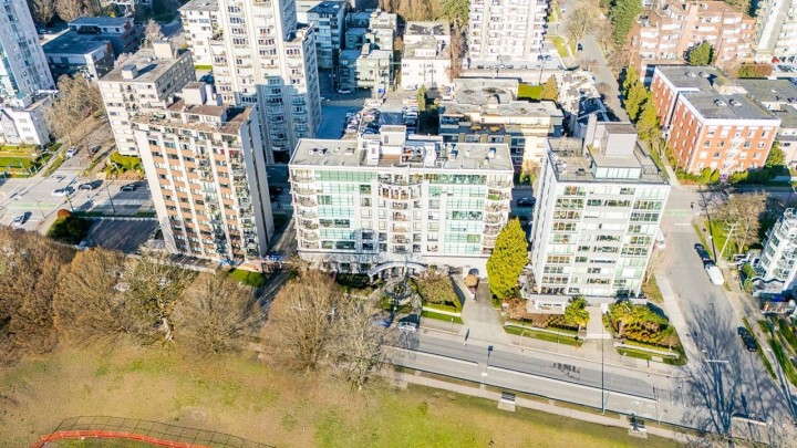Photo 34 at 304 - 1233 Beach Avenue, West End VW, Vancouver West