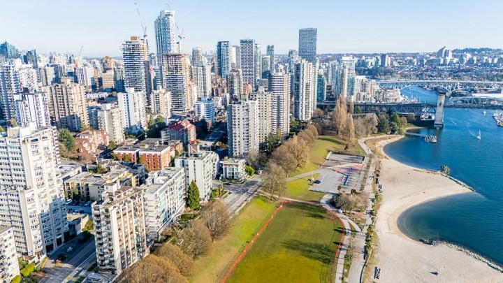 Photo 35 at 304 - 1233 Beach Avenue, West End VW, Vancouver West