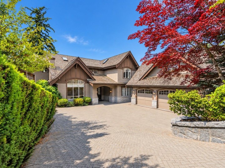 Photo 2 at 2638 Queens Avenue, Queens, West Vancouver