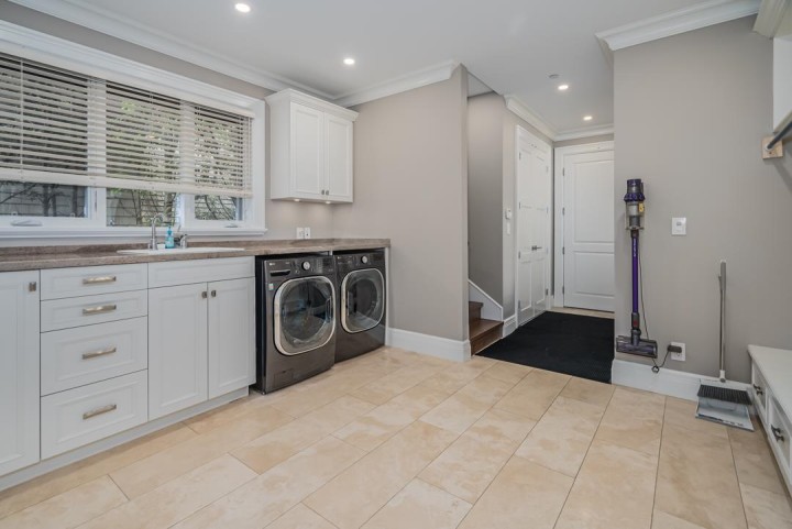 Photo 38 at 2638 Queens Avenue, Queens, West Vancouver