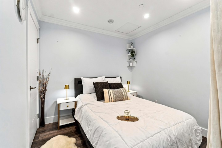 Photo 12 at 3162 Venables Street, Renfrew VE, Vancouver East