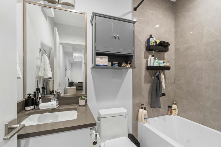 Photo 26 at 3162 Venables Street, Renfrew VE, Vancouver East