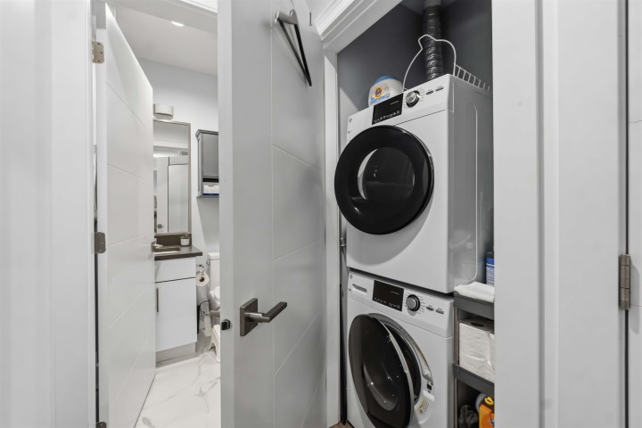 Photo 24 at 3162 Venables Street, Renfrew VE, Vancouver East