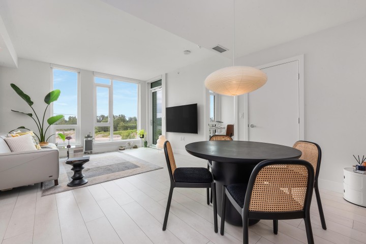 Photo 4 at 560 - 8575 Rivergrass Drive, South Marine, Vancouver East