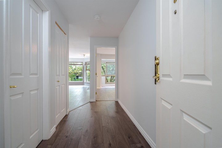 Photo 2 at 208 - 5650 Oak Street, Cambie, Vancouver West