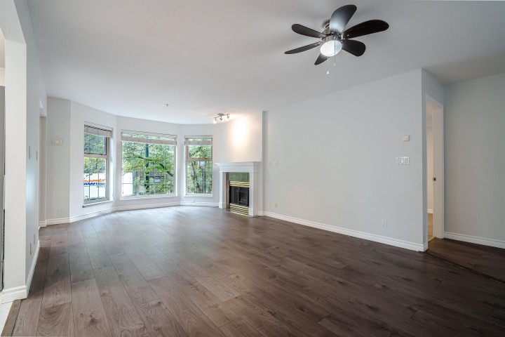 Photo 3 at 208 - 5650 Oak Street, Cambie, Vancouver West