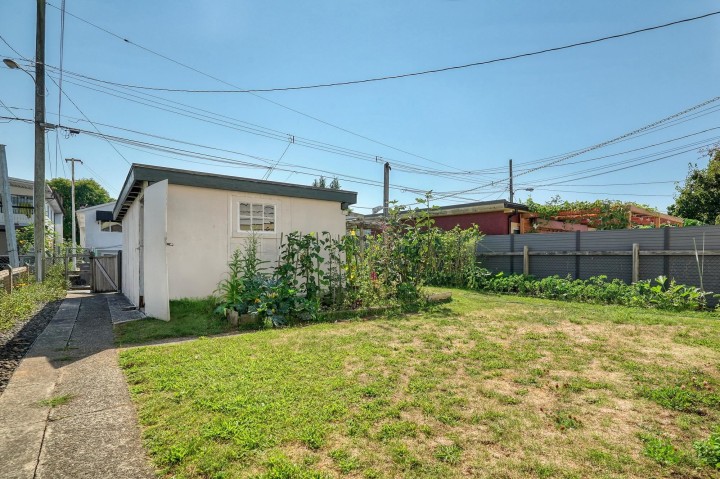 Photo 32 at 2336 45 Avenue, Killarney VE, Vancouver East