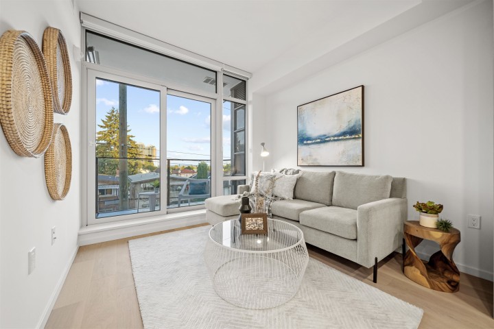 Photo 1 at 206 - 8486 Oak Street, Marpole, Vancouver West