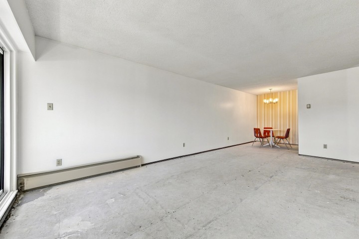 Photo 2 at 205 - 1825 W 8th Avenue, Kitsilano, Vancouver West
