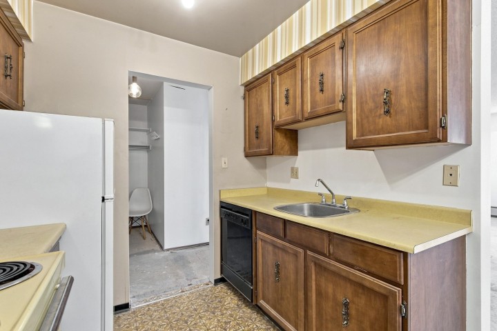 Photo 7 at 205 - 1825 W 8th Avenue, Kitsilano, Vancouver West