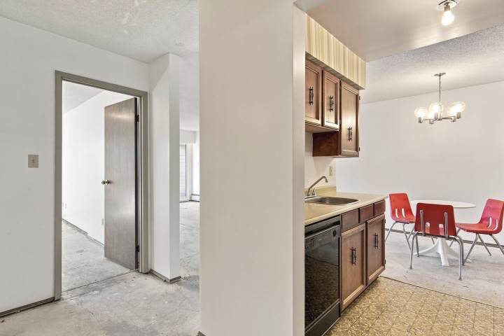 Photo 10 at 205 - 1825 W 8th Avenue, Kitsilano, Vancouver West