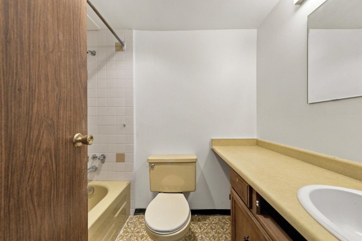 Photo 18 at 205 - 1825 W 8th Avenue, Kitsilano, Vancouver West