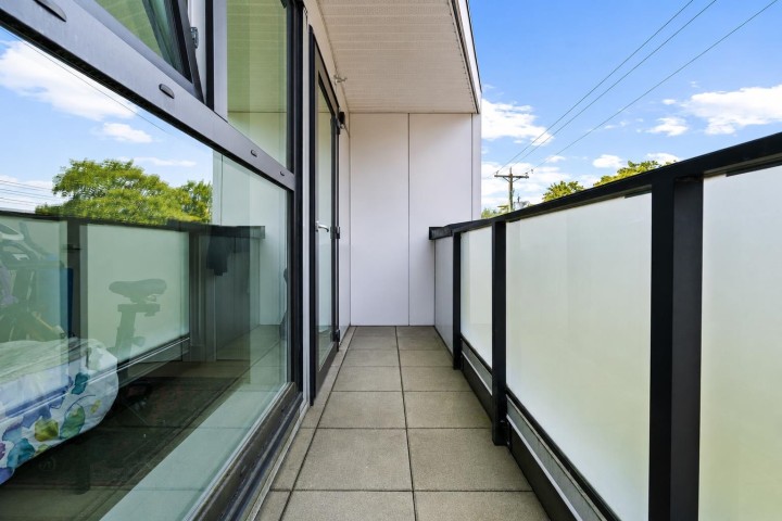 Photo 9 at 156 W Woodstock Avenue, Cambie, Vancouver West
