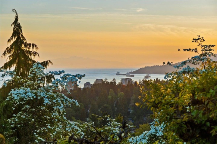 Photo 21 at 982 Braeside Street, Sentinel Hill, West Vancouver