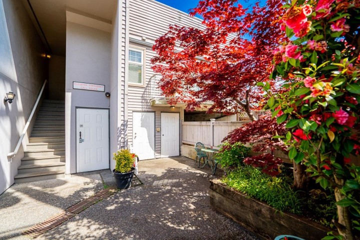 Photo 33 at 592 W 16th Avenue, Cambie, Vancouver West