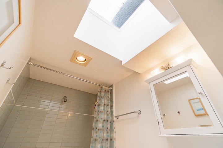 Photo 18 at 592 W 16th Avenue, Cambie, Vancouver West