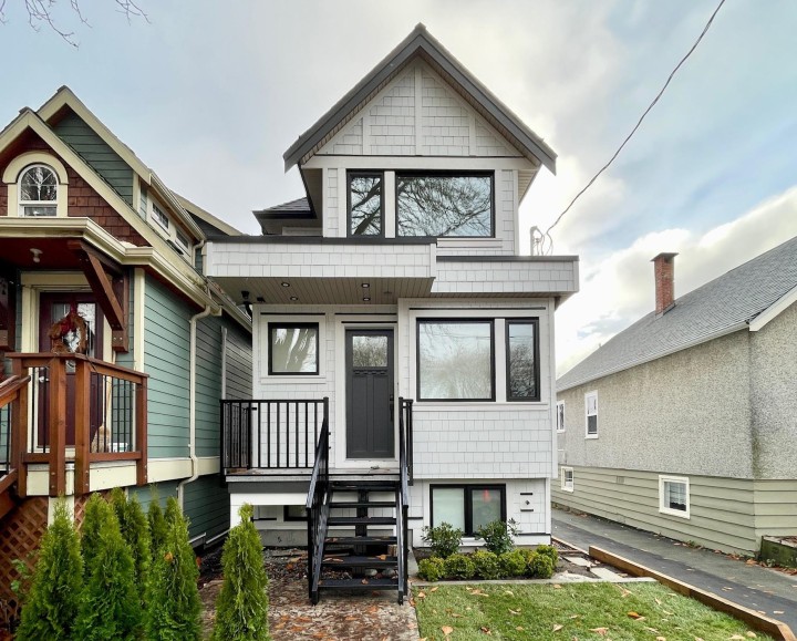 Photo 1 at 162 E 43rd Avenue, Main, Vancouver East