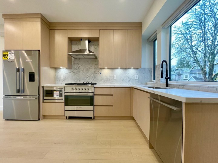 Photo 4 at 162 E 43rd Avenue, Main, Vancouver East