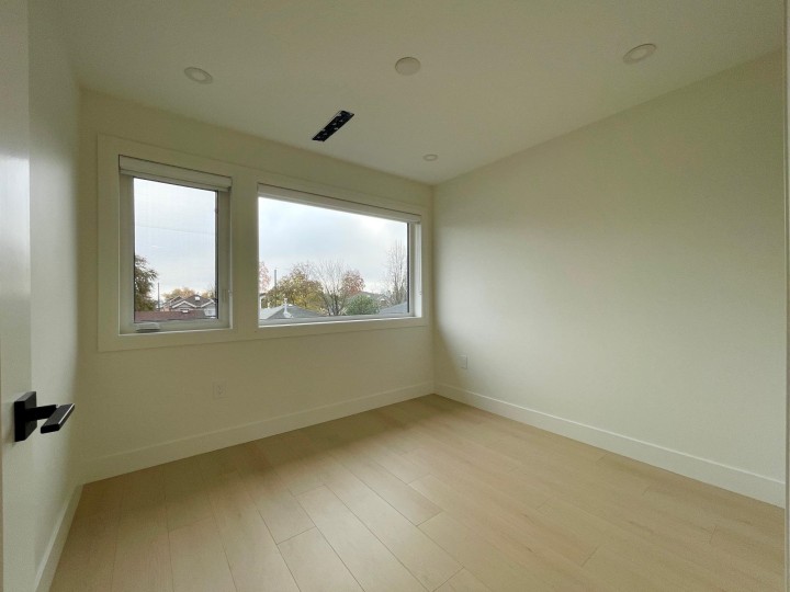 Photo 8 at 162 E 43rd Avenue, Main, Vancouver East