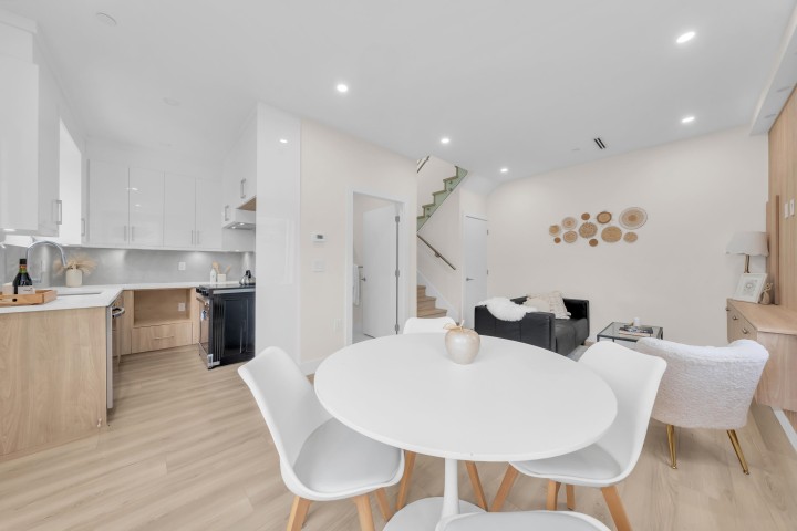 Photo 6 at 1 - 3581 Haida Drive, Renfrew Heights, Vancouver East