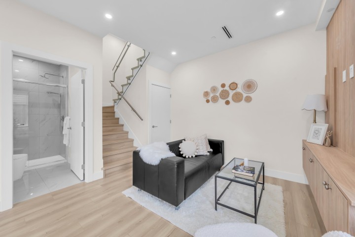 Photo 12 at 1 - 3581 Haida Drive, Renfrew Heights, Vancouver East