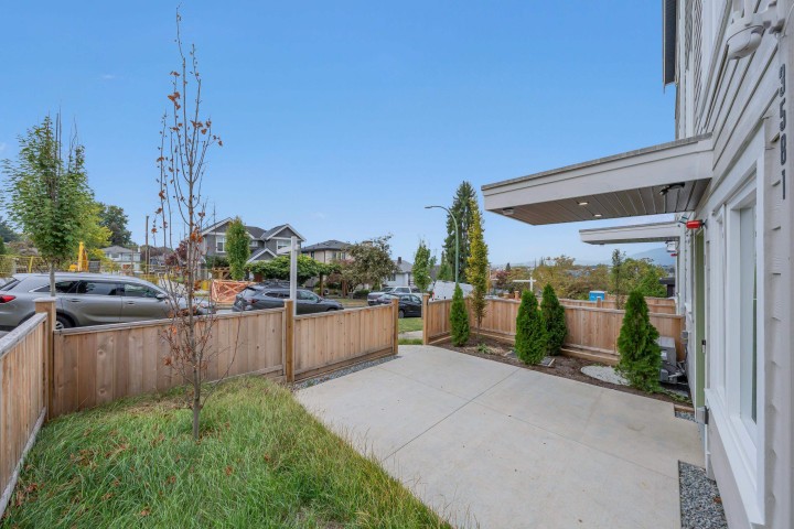 Photo 31 at 1 - 3581 Haida Drive, Renfrew Heights, Vancouver East