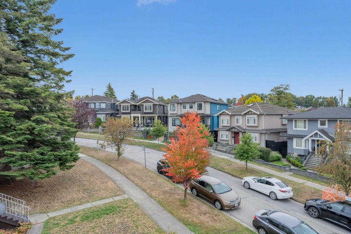 Photo 25 at 1 - 3581 Haida Drive, Renfrew Heights, Vancouver East
