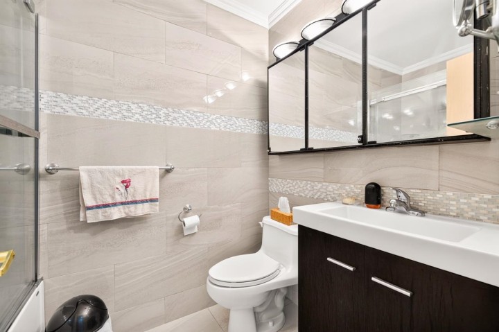 Photo 13 at 52 - 3425 E 49th Avenue, Killarney VE, Vancouver East