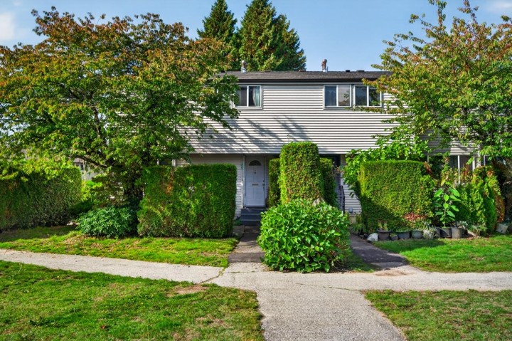 Photo 1 at 52 - 3425 E 49th Avenue, Killarney VE, Vancouver East