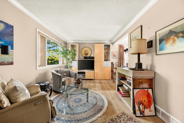 Photo 4 at 52 - 3425 E 49th Avenue, Killarney VE, Vancouver East