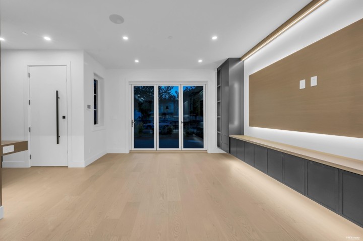 Photo 6 at 1 - 5150 Spencer Street, Collingwood VE, Vancouver East