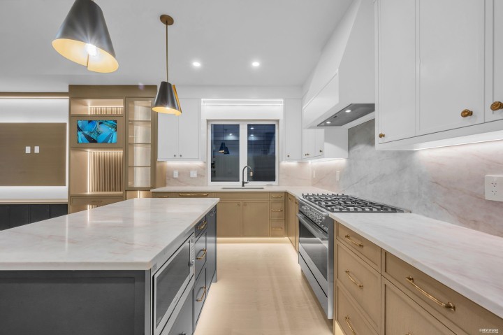 Photo 15 at 1 - 5150 Spencer Street, Collingwood VE, Vancouver East