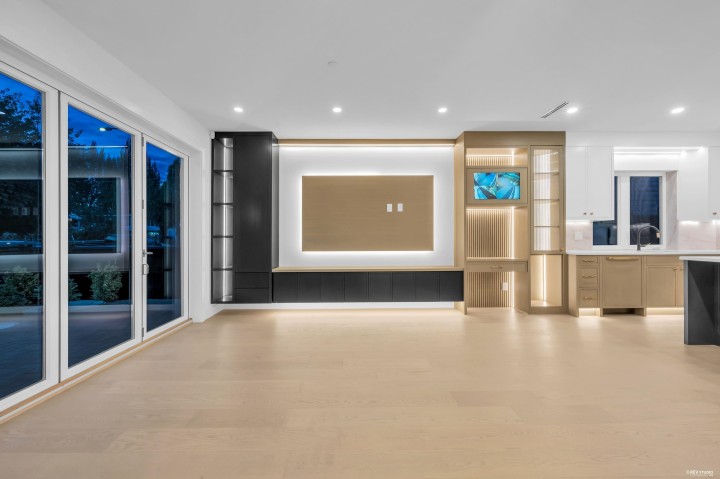 Photo 8 at 1 - 5150 Spencer Street, Collingwood VE, Vancouver East