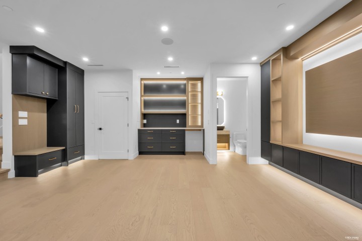 Photo 13 at 2 - 5150 Spencer Street, Collingwood VE, Vancouver East