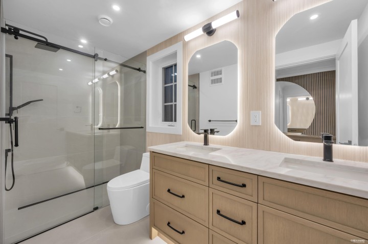 Photo 17 at 2 - 5150 Spencer Street, Collingwood VE, Vancouver East