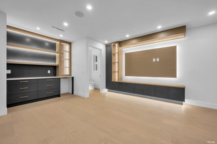 Photo 12 at 2 - 5150 Spencer Street, Collingwood VE, Vancouver East