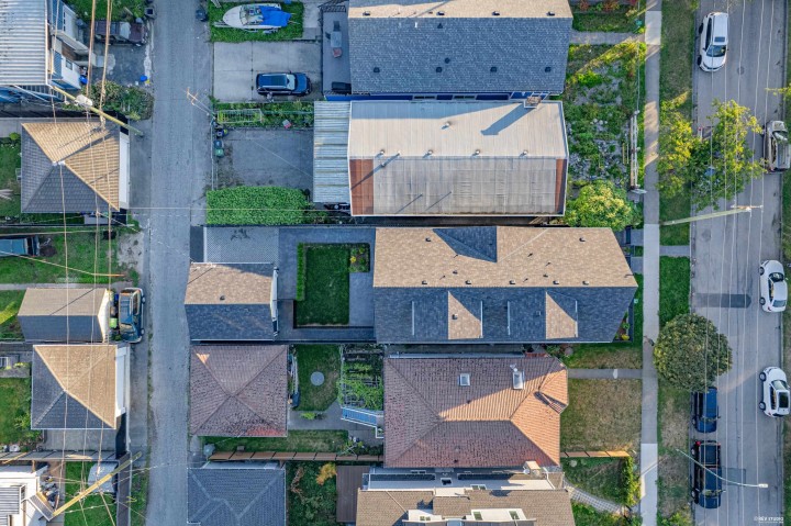 Photo 26 at 2 - 5150 Spencer Street, Collingwood VE, Vancouver East