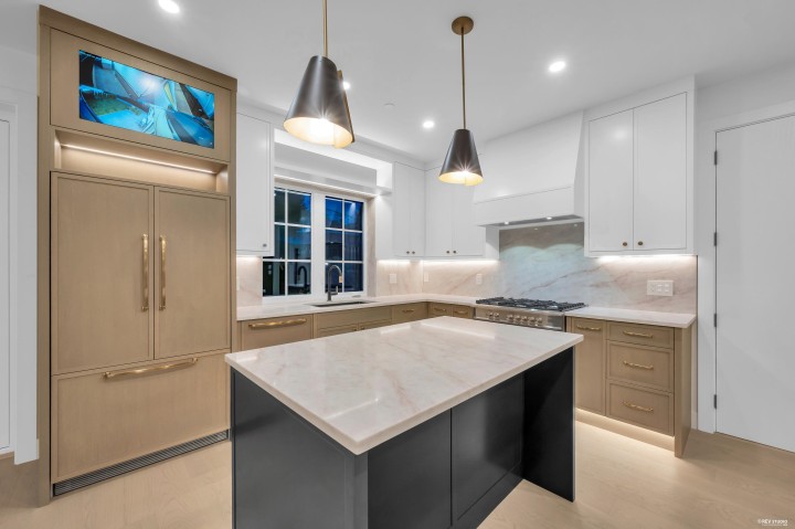 Photo 9 at 2 - 5150 Spencer Street, Collingwood VE, Vancouver East
