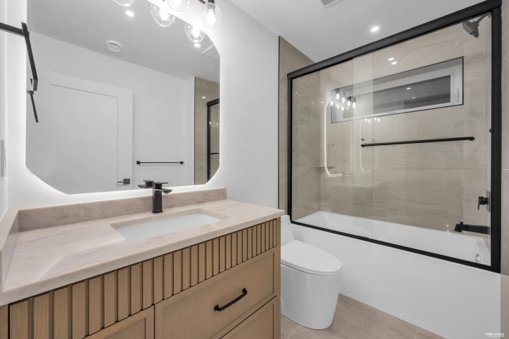 Photo 21 at 2 - 5150 Spencer Street, Collingwood VE, Vancouver East