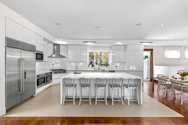 Photo 13 at 388 Hidhurst Place, British Properties, West Vancouver