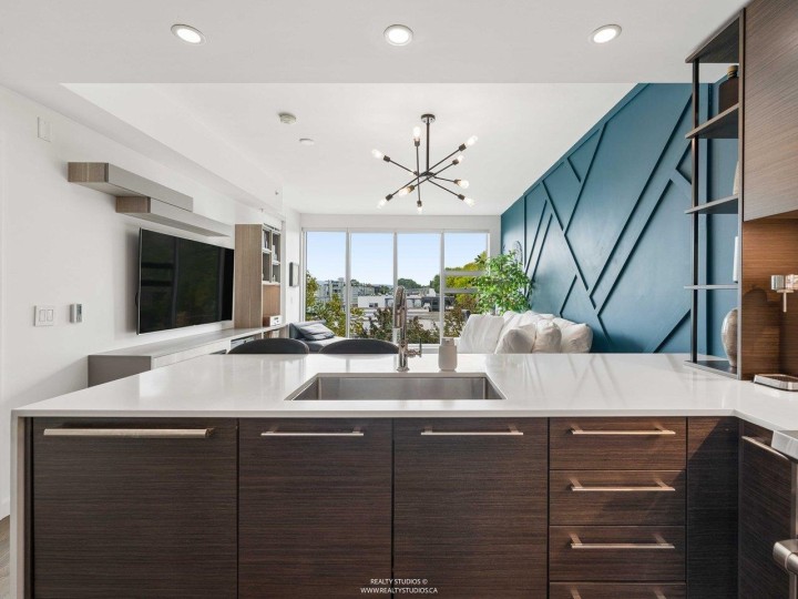 Photo 12 at 304 - 1819 W 5th Avenue, Kitsilano, Vancouver West