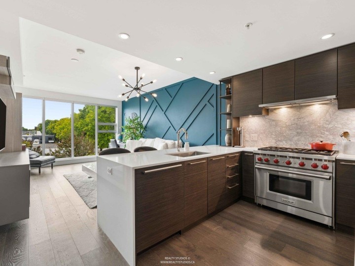Photo 9 at 304 - 1819 W 5th Avenue, Kitsilano, Vancouver West