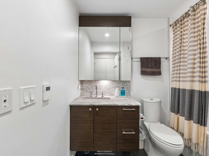 Photo 18 at 304 - 1819 W 5th Avenue, Kitsilano, Vancouver West