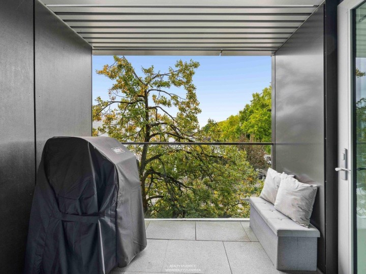 Photo 25 at 304 - 1819 W 5th Avenue, Kitsilano, Vancouver West