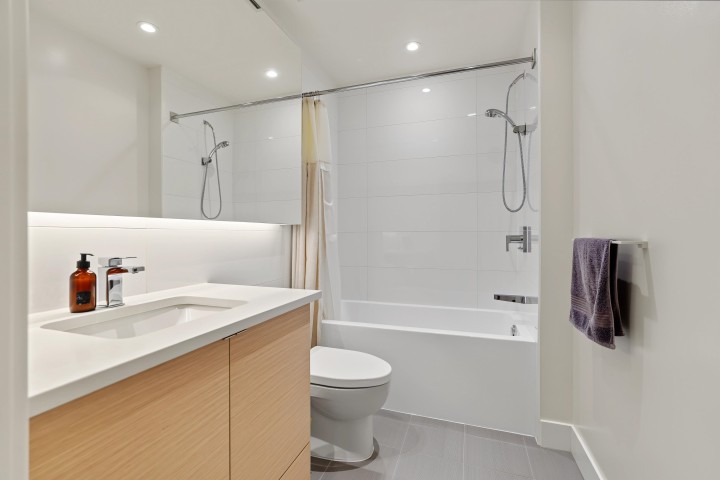 Photo 10 at 1 - 8508 Jack Uppal Street, South Marine, Vancouver East