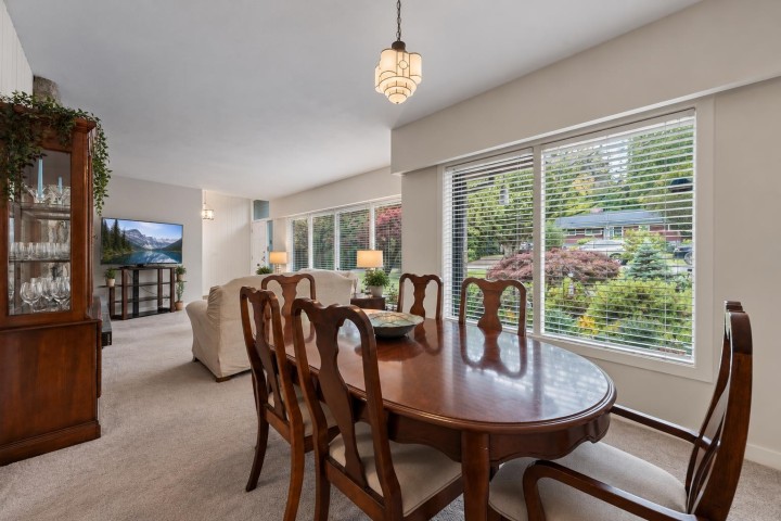 Photo 5 at 429 Newlands Road, Cedardale, West Vancouver