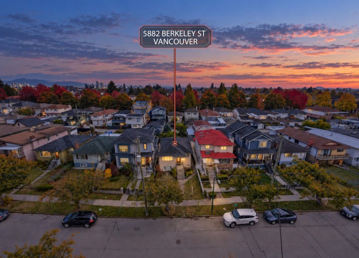 Photo 1 at 5882 Berkeley Street, Killarney VE, Vancouver East
