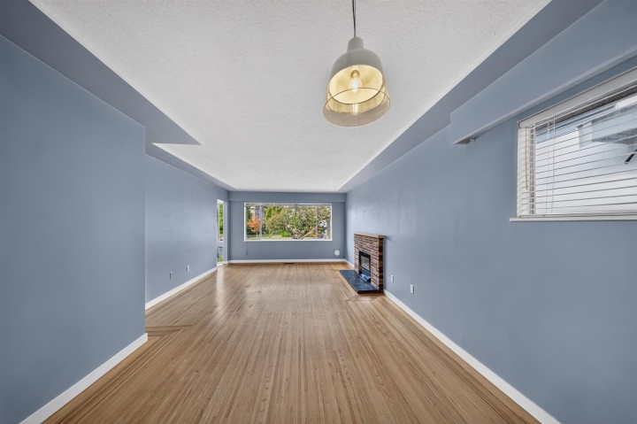Photo 10 at 5882 Berkeley Street, Killarney VE, Vancouver East